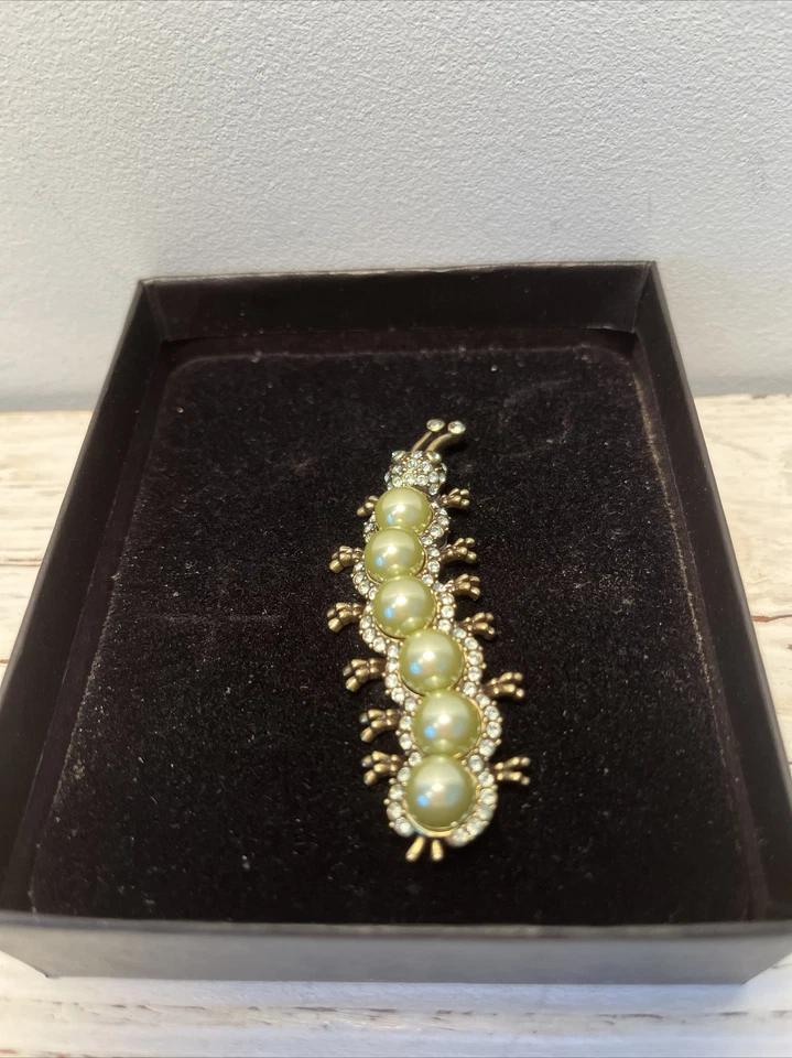 Broche Oruga Heidi Daus Pistacho Perlas Cristales Verdes Tono Bronce NUEVO Foto 4 de 4