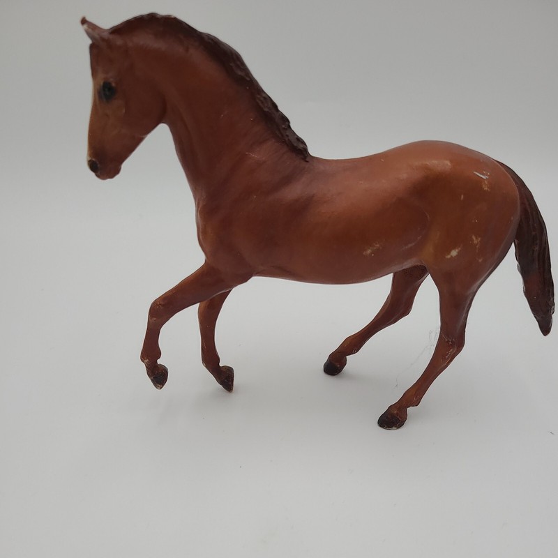 Classic Breyer Ginger Horse Chesnut