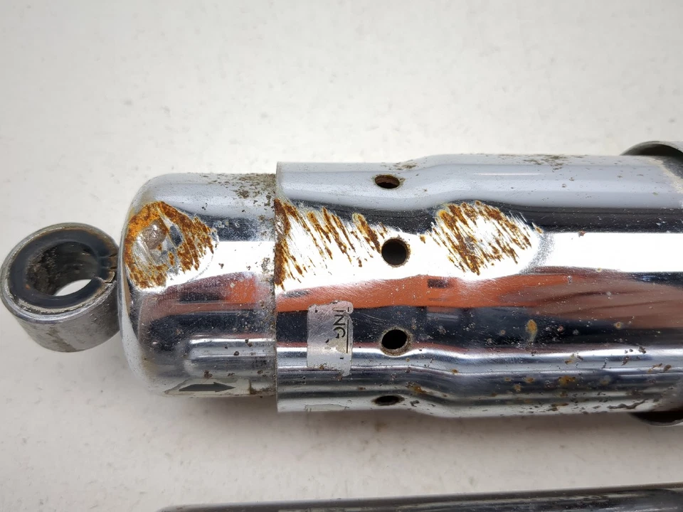 Amortiguador trasero cromado Honda VTX 1800 C 02-04 Foto 2 de 4