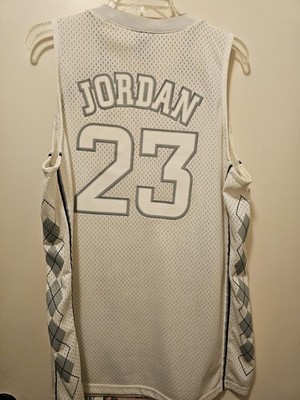 Jordan Alernate White And Black North Carolina Jersey Size Large