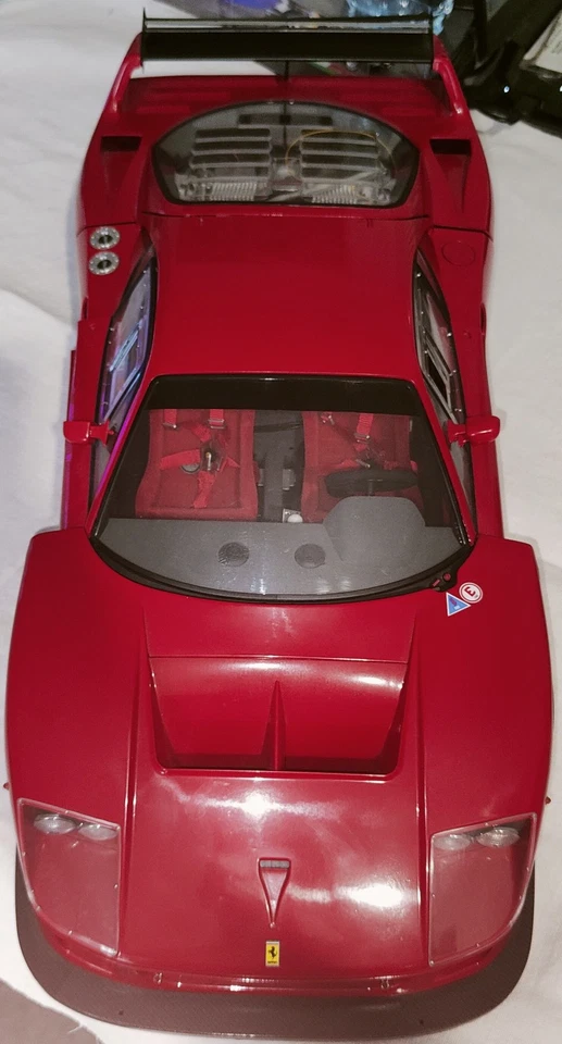 KIT Build Metal Ferrari F40 Competizione Scala 1/8 - Immagine 2 di 4