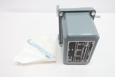 Square D 9036GW1 Float Switch 32v-dc 115-575v-ac