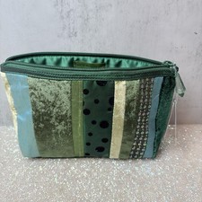 BATH  BODY WORKS Sparkle Green Cosmetic Bag/Clutch-Zippered-Bag ONLY NWT 8x6  