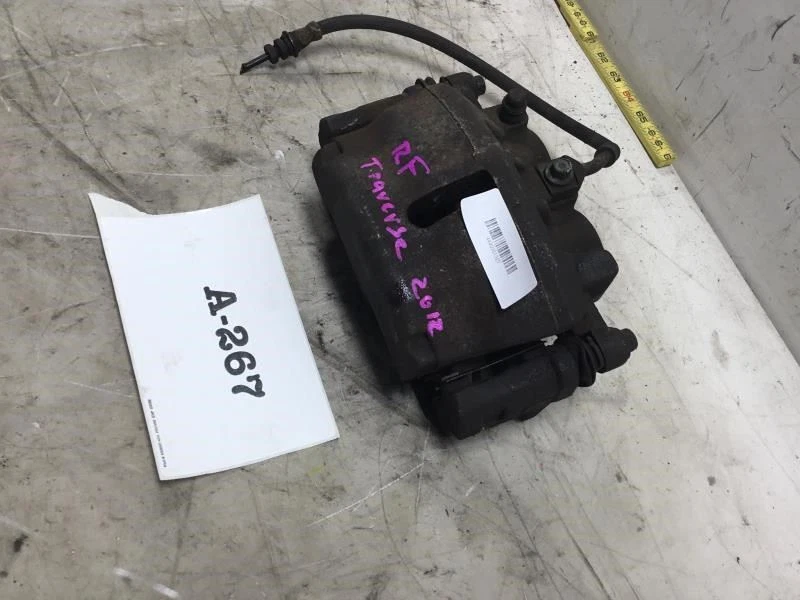 Chevrolet Traverse 2012 pinza de freno del lado del pasajero delantero derecho con manguera OEM+ Foto 3 de 4