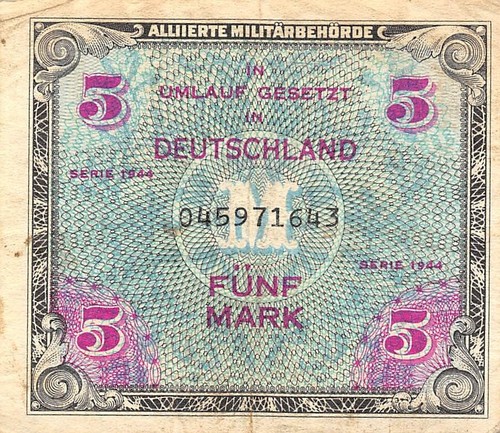 Deutschland 5 Mark Serie von 1944 WK II Ausgabe zirkulierte Banknote Qash 2