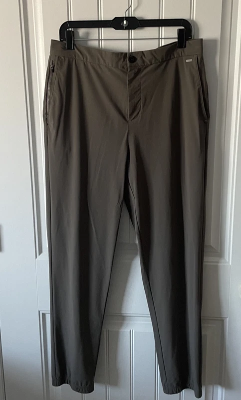 vuori fleet joggers performance lightweight athletic stretchy pants