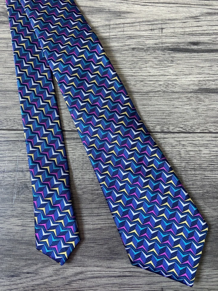 Corbata De Seda Multicolor Con Bordado Zigzag DUCHAMP BNWT - Imagen 2 de 4