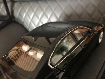 PARAGON DEALER 1/18 BMW 335i F30 SAPPHIRE BLACK 80432212865 READ