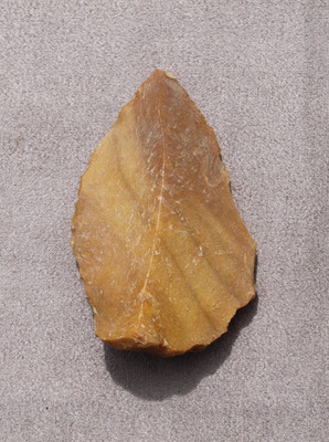 Vorgeschichte Paläolithikum Schöne Spitze Levallois 8 cm Wien Feuerstein Zoné Frankreich