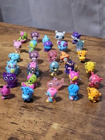 Lot of 30 Hatchimals Colleggtibles Assorted Figures Mixed Toys Collectibles EUC