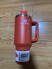 NWT Stanley 40oz. Stainless Steel H2.0 Flowstate Quencher Tumbler in Ruby Hearts