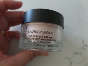 laura mercier multitasking moisturizer