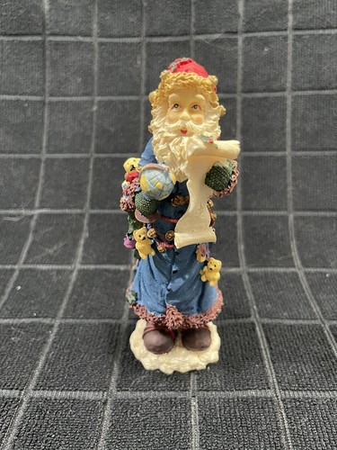 Vintage Gift Collection Santa Figurine’s - Picture 9 of 9