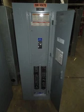 Square D NQOD 200A 3ph 4W 208Y/120V Main Panel 42 Circuit w/ Misc Breakers