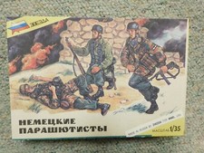 Zvezda 1/35 Kit 3514 WW2 German Stormtroopers multipose
