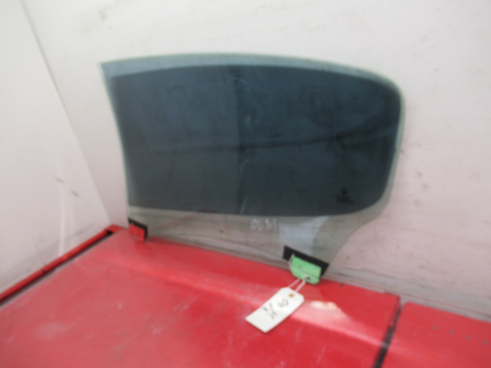 04-12 MASERATI QUATTROPORTE REAR RIGHT PASSENGER SIDE DOOR WINDOW GLASS OEM