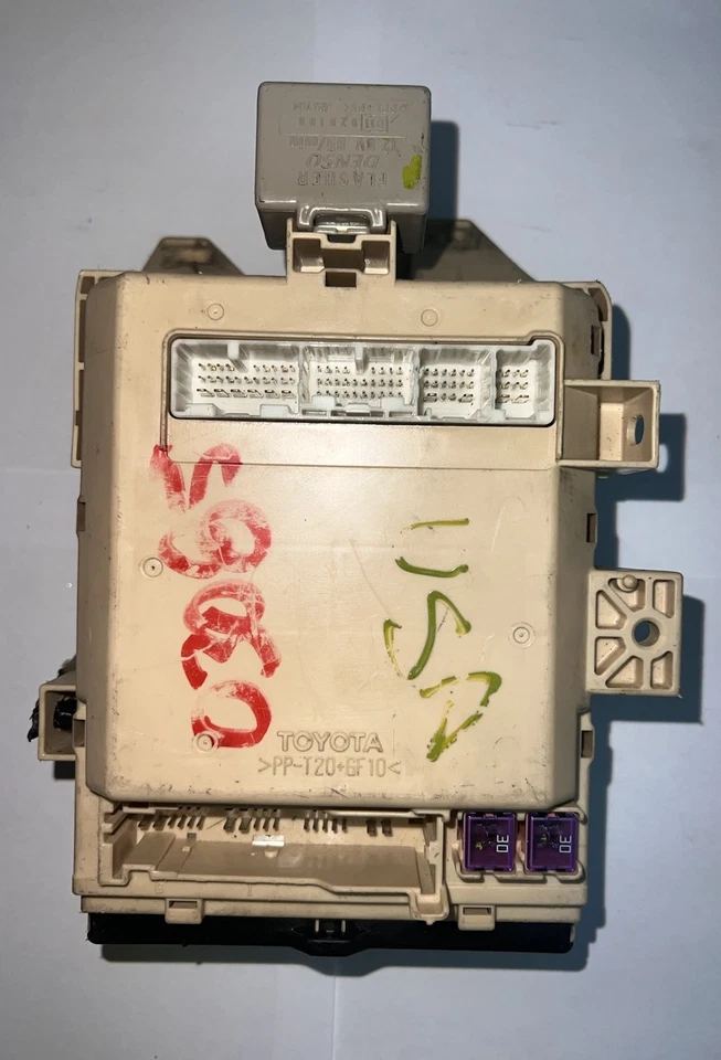 Toyota Highlander 2008-2010 cabina caja de relé de fusibles 8198053020 Foto 3 de 3