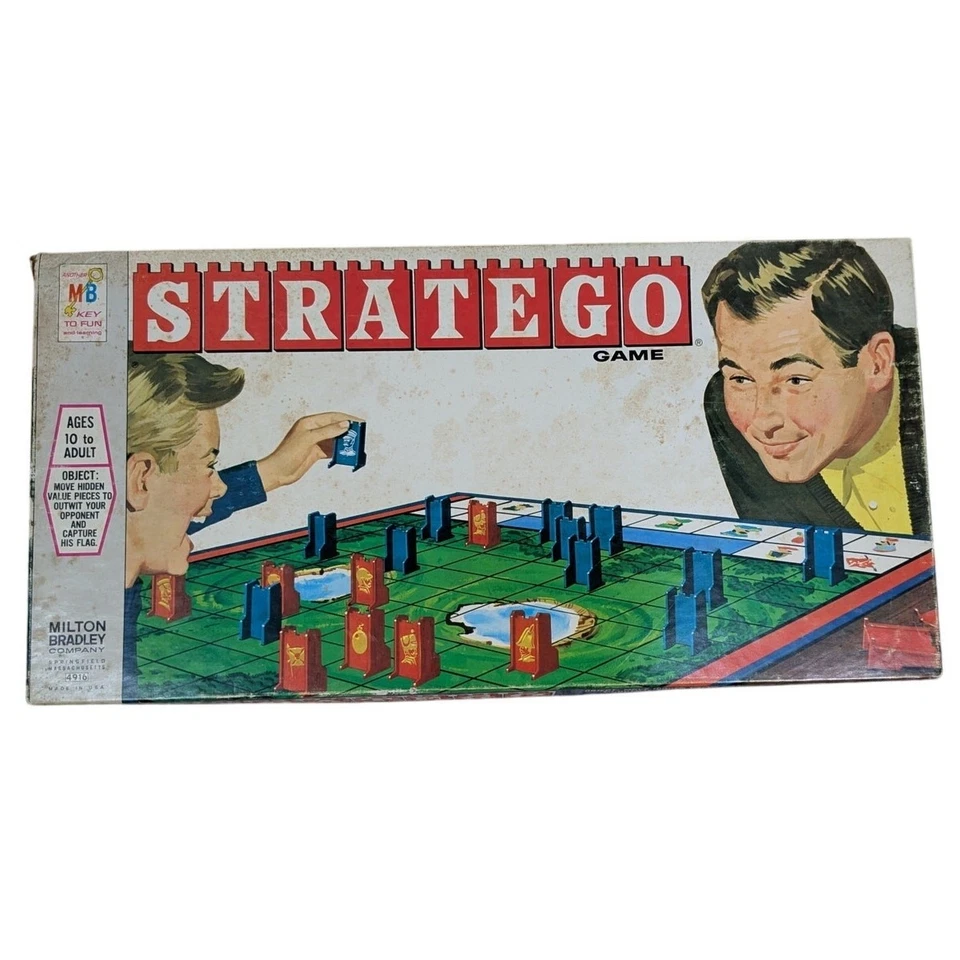 Vintage 1970 Stratego Family Retro Board Game *100% COMPLETE* War Strategy 4916 - Image 2 of 4