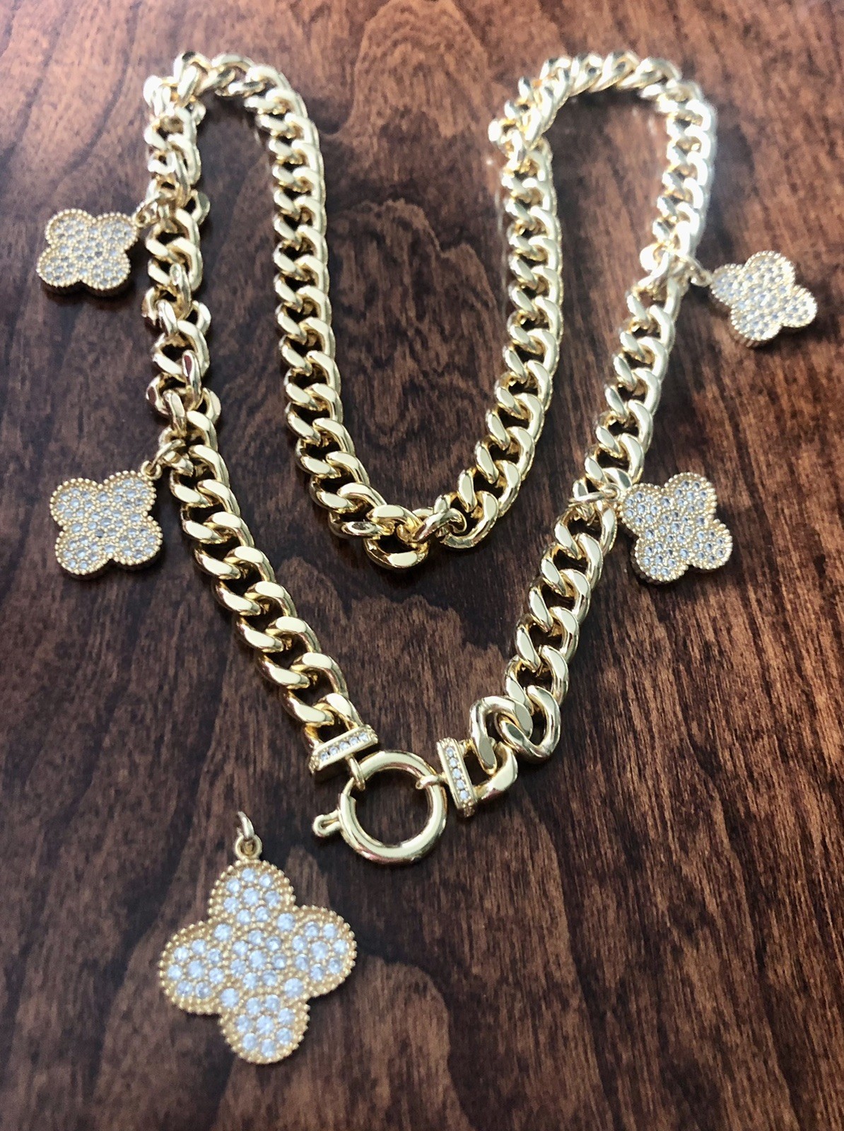 Stunning Statement Designer Inspired Necklace Gol… - image 3