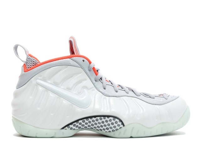 Acquista Nike Foamposite Scarpe e sneakers deadstock