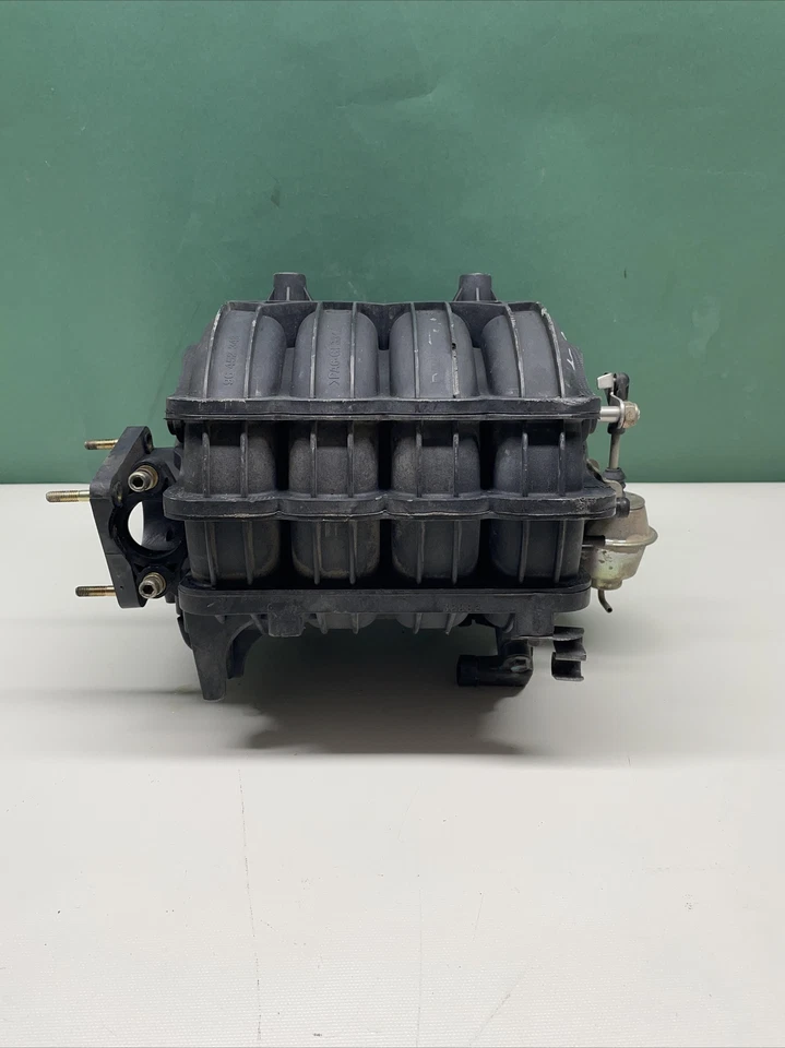 Chevrolet Aveo 2004-2005 colector de admisión de aire del motor de 1,6 L 96452343 OEM Foto 3 de 4