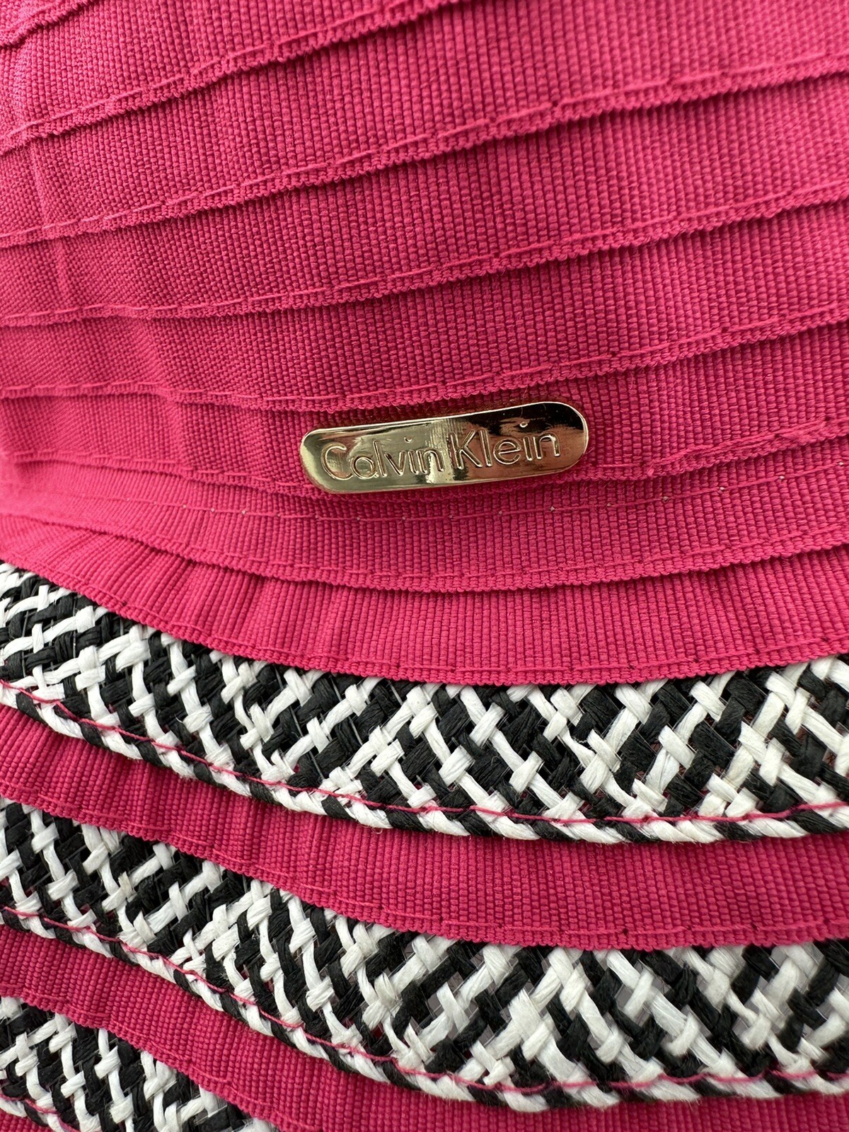 Calvin Klein Circular Patterned Floppy Beach Sun … - image 3