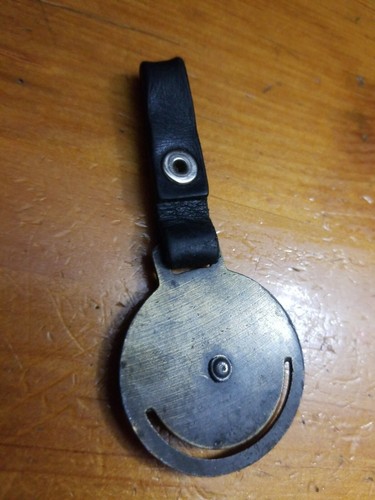 Vintage Argentina Fleur De Lis Metal Keychain w Leather Strap - Picture 2 of 2