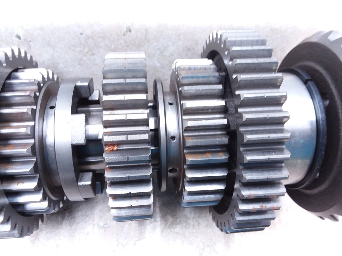 Voyager　ジズ Kawasaki 1300 Voyager ZN ZN1300 Engine Transmission Gears