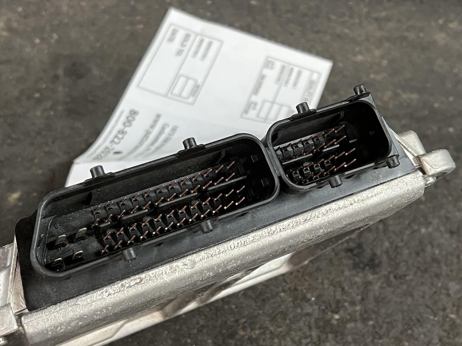 07 MASERATI QUATTROPORT TCM TCU TRANSMISSION CONTROL MODULE ID# 6200010401