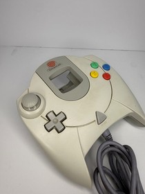 Sega Dreamcast Console HKT-3020 2 Controllers, VMU, Cords and Game (Wacky Races)