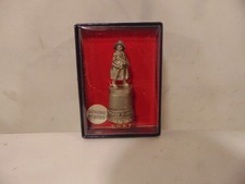 NOS Fort Brand Genuine Pewter Uneeda Biscuits Thimble w/box