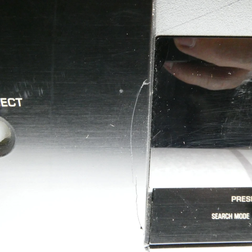 "READ" Yamaha HTR 5860 7.1 Channel Natural Sound AV Receiver Control Bundle - Image 3 of 4