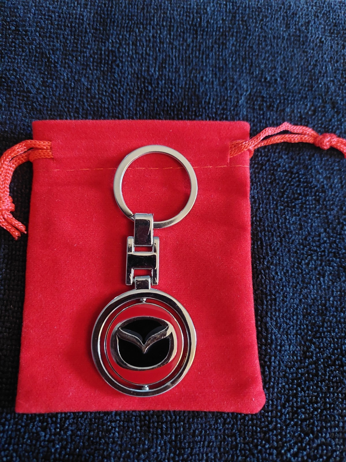 Foto 1 di 4