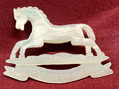 WW1/2 MOP 3rd The Kings Own Hussars Sweetheart Brooch w/fixing