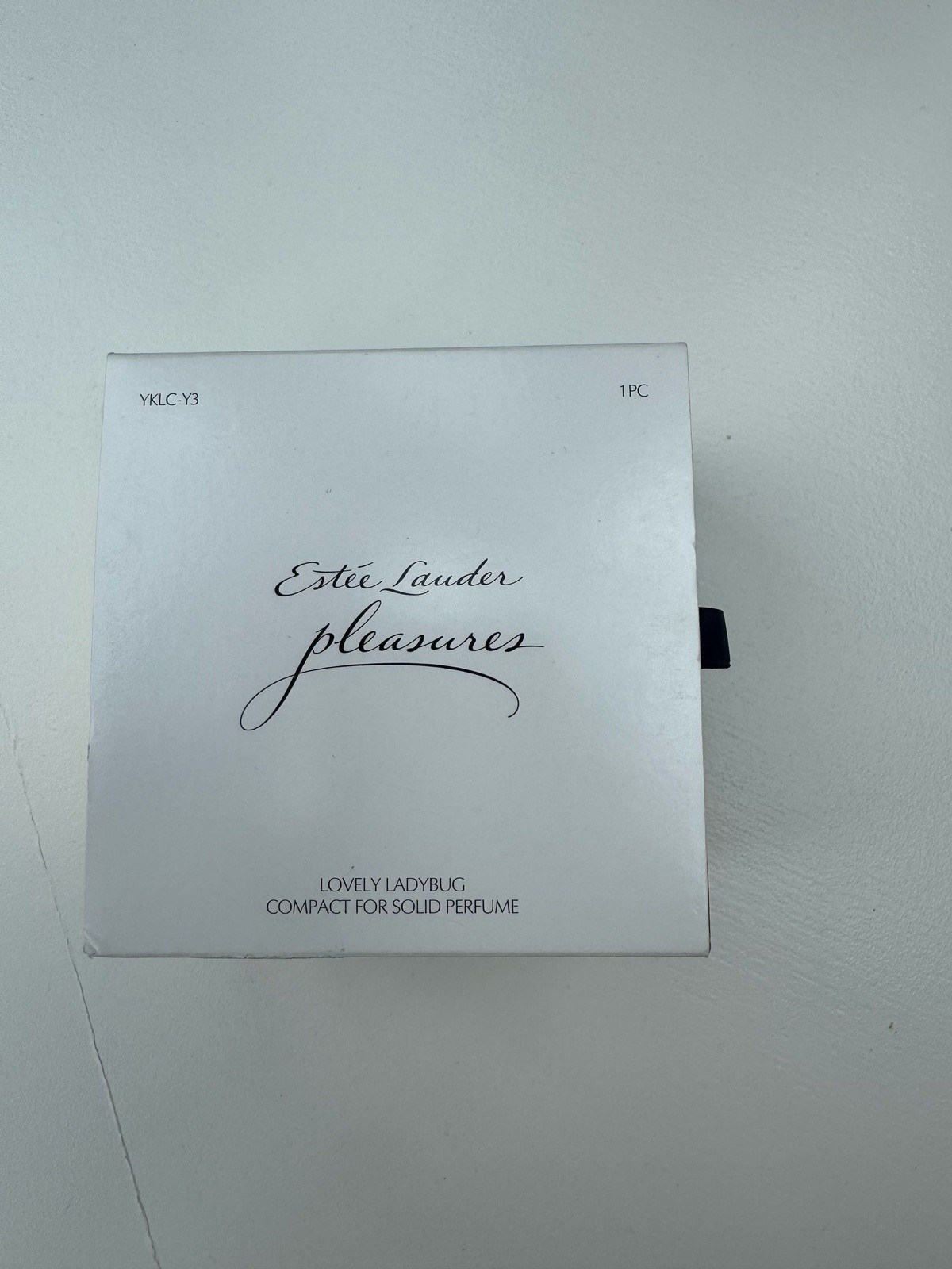 Estee Lauder Pleasures Ladybug Compact Solid Perfume