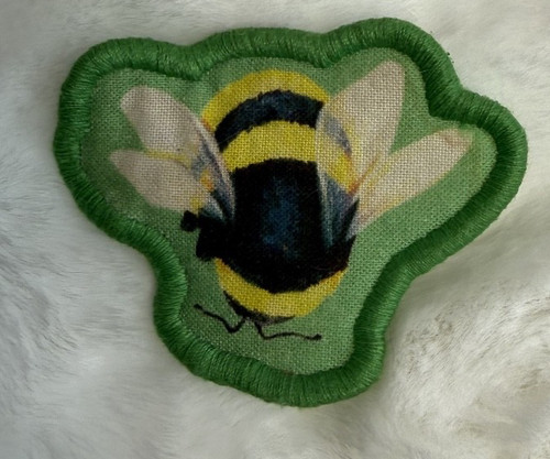 Lovevery Fuzzy Bug Shrub Replacement Insect Stick On BUMBLE BEE