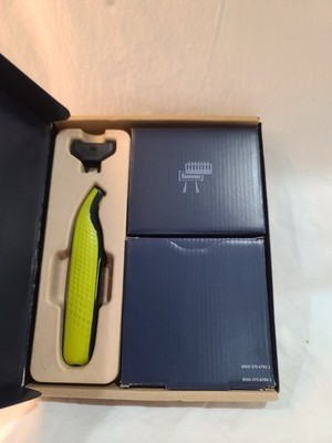 Philips Norelco OneBlade 360 Face, Electric Beard Trimmer QP2724/90 No CHARGER