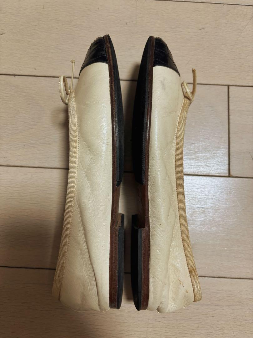 Chanel Ballet Ballerina Two-tone Shoes Beige Size 35 US About5 For Women thumbnail 23