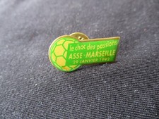 PINS PIN'S ASSE SAINT-ETIENNE OM MARSEILLE 1992 CHOC PASSIONS FOOTBALL maillot