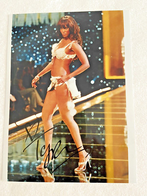 Tyra Banks Autogramm original signiert Großfoto 25,5 x 19 cm Model