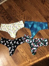 Victoria  s Secret No Show Thong Panties NWT Medium lot of 4 floral lemon