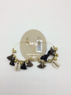 $80  Chan Luu Cowry Shell drop earrings C-7