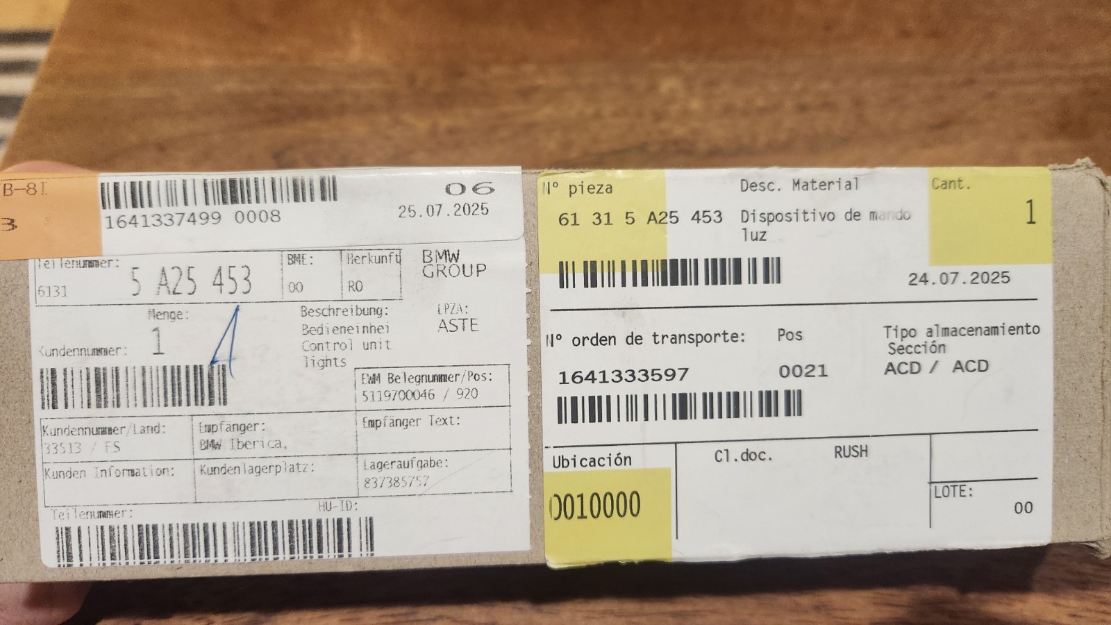 BMW I8 12 15 Rear Left Bumper LED Light Reflector 61315A25453 / 2014 - 2020 OEM