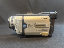 Sony Handycam DCR-TRV30 Mini DV Camcorder TESTED TO POWER ON ONLY SEE DESC
