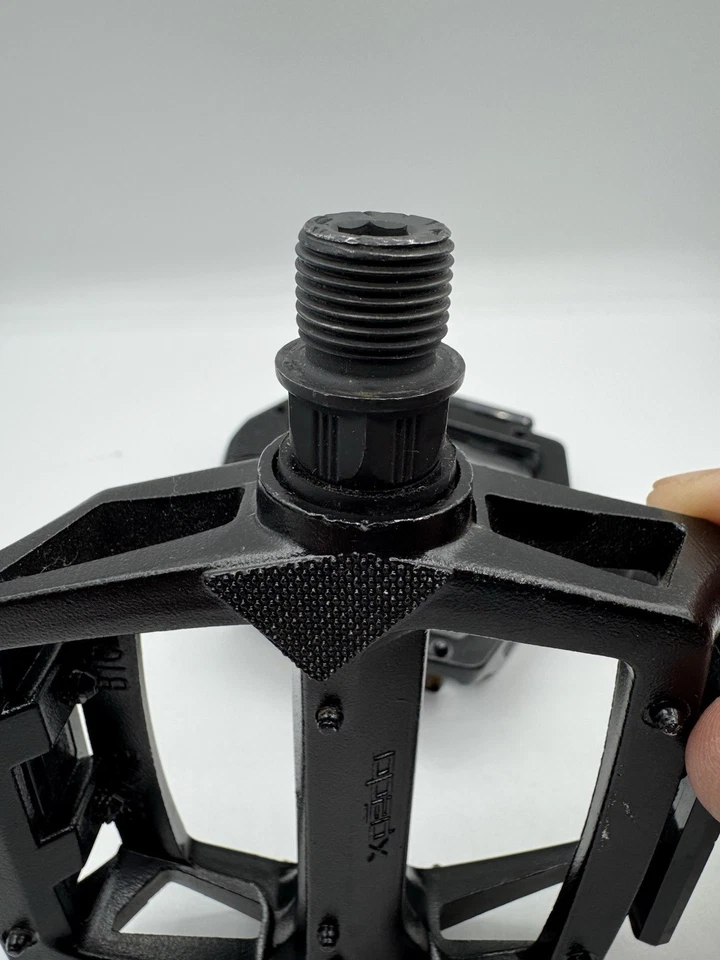 Pedais de corrida Xpedo B102 BMX 9/16” preto SE HTF  - Imagem 3 de 4