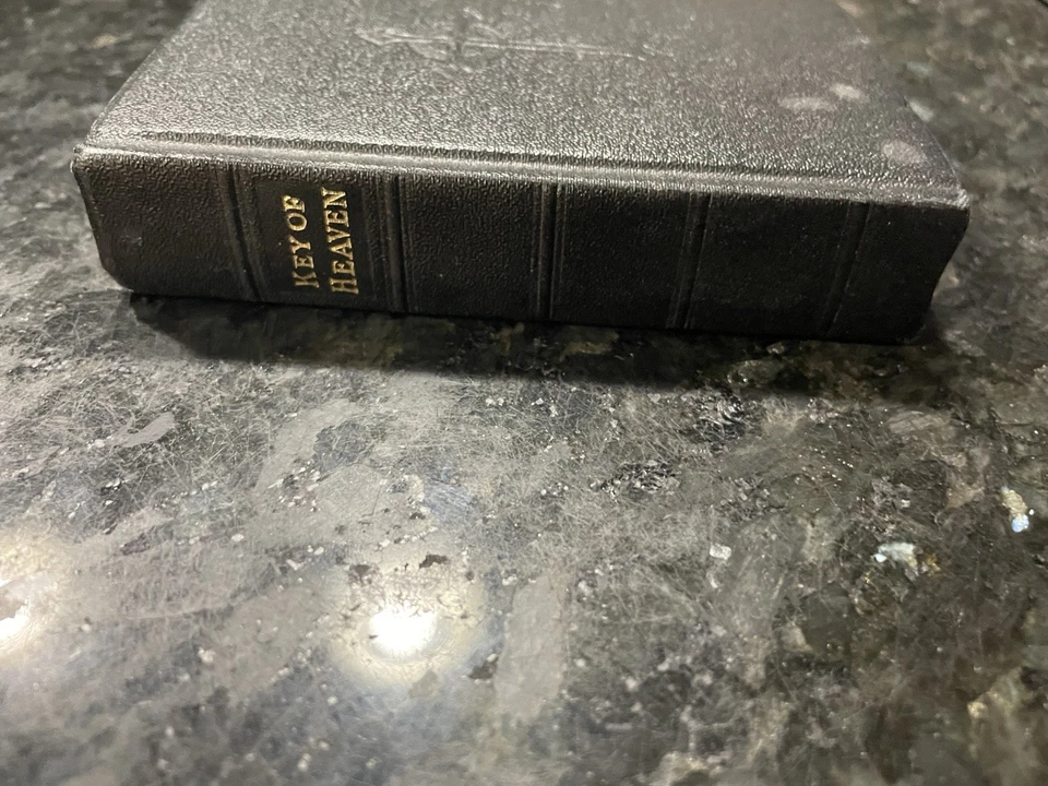 Key Of Heaven Prayer Book Catholic Large Print Pocket Size 1956 USA Black VGC - Image 2 of 4