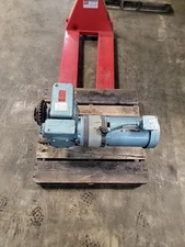 WINSMITH 7MCTD GEAR REDUCER 120:1 3 Phase Motor