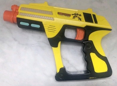 Universal Studios Exclusive Transformers Bumblebee Shadow Pulse Blaster