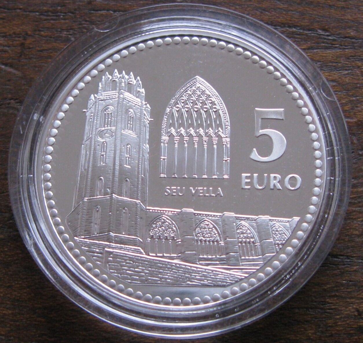 Picture 2 of 4