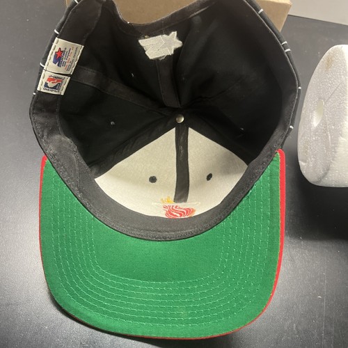 Vintage Starter Miami Heat SnapBack Hat - Picture 10 of 15